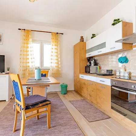 Mare-more W Balcony And Front And View 公寓 *