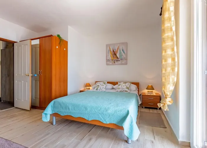 Mare-more W Balcony And Front And View Apartment