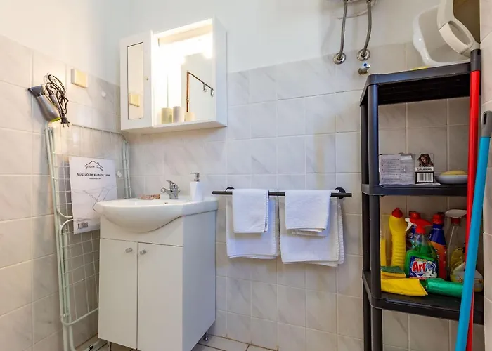 Mare-more W Balcony And Front And View Apartman *