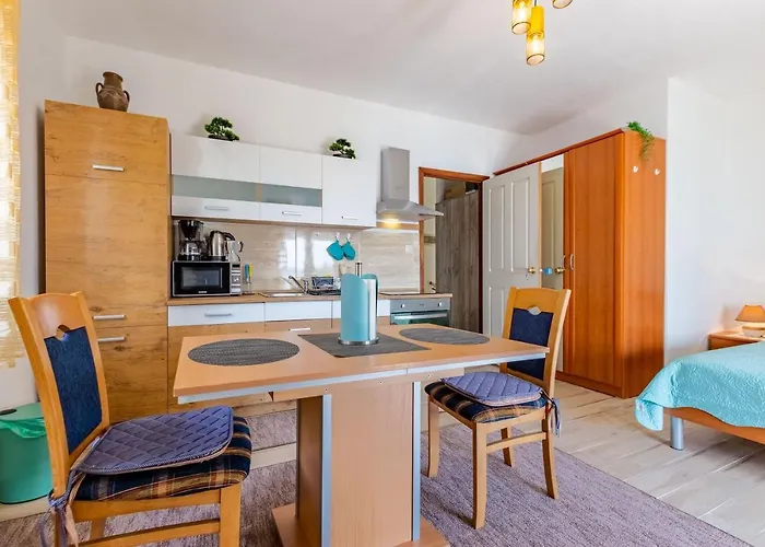 Mare-more W Balcony And Front And View Zadar