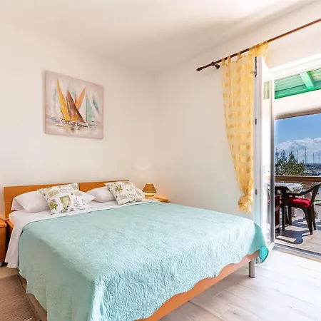 Mare-more W Balcony And Front And View * Задар